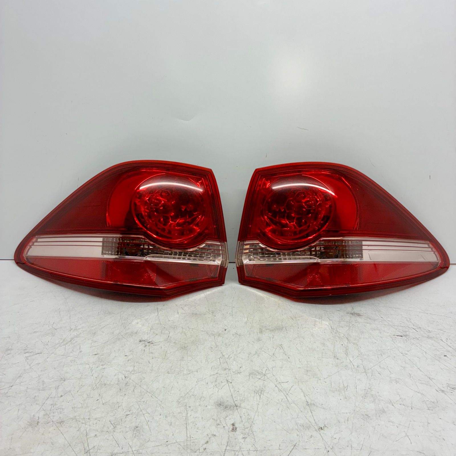 コーティング済 トヨタ GRS200 GRS201 GRS204 クラウン アスリート テールライト ランプ レンズ 左右セット LR 外側 LED ICHIKOH 30-347 印字 A P71567