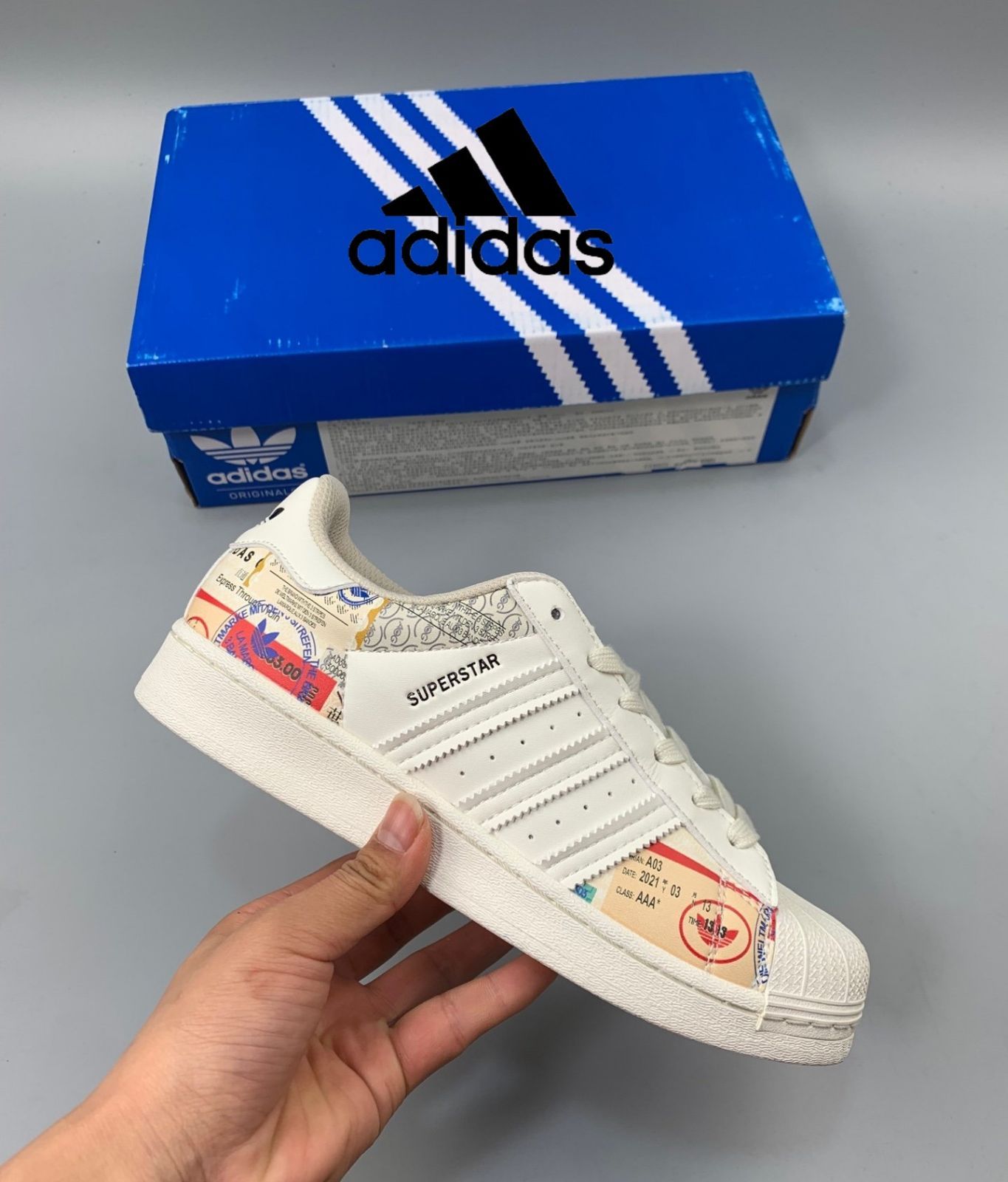 Adidas  SUPERSTARカジュアルシューズトレンドメンズレディーススニーカー FU7712