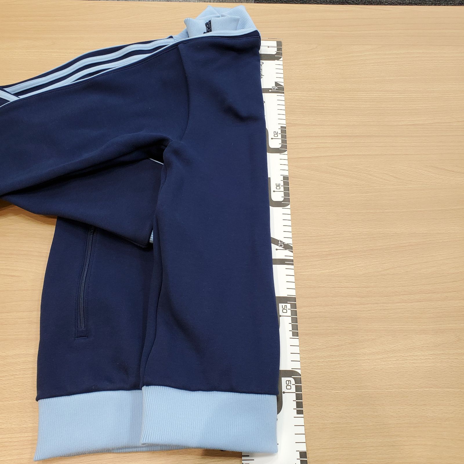EL5 adidas