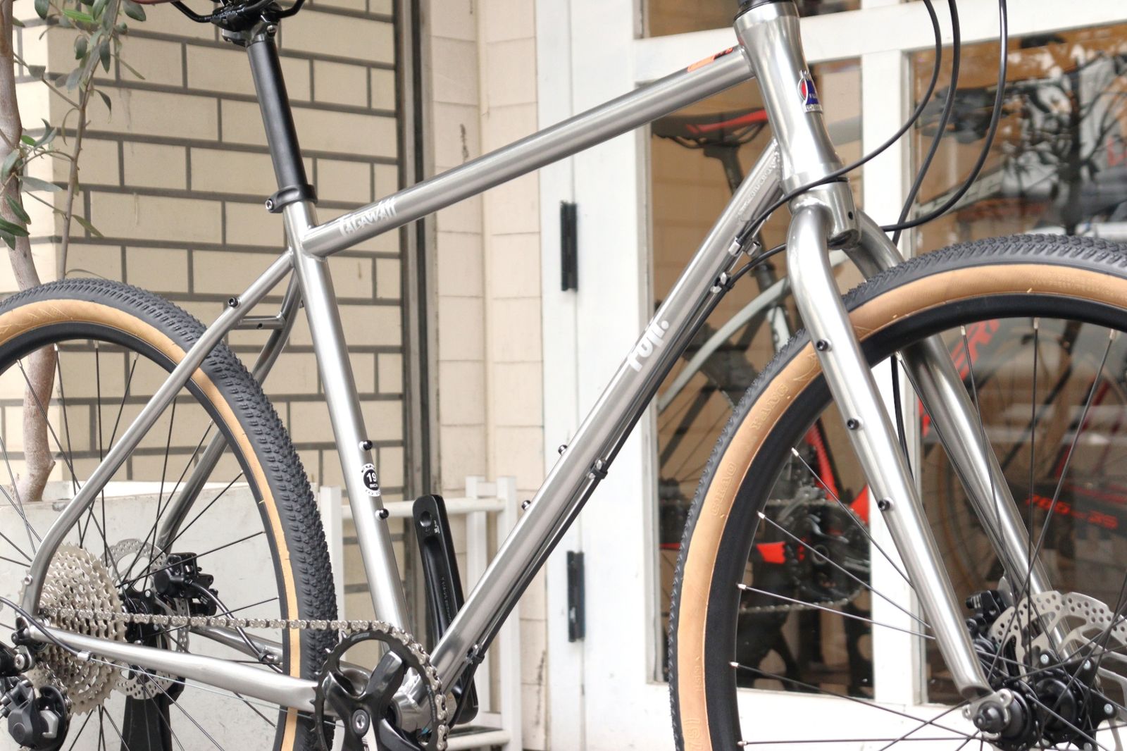 クロスバイク 横浜店