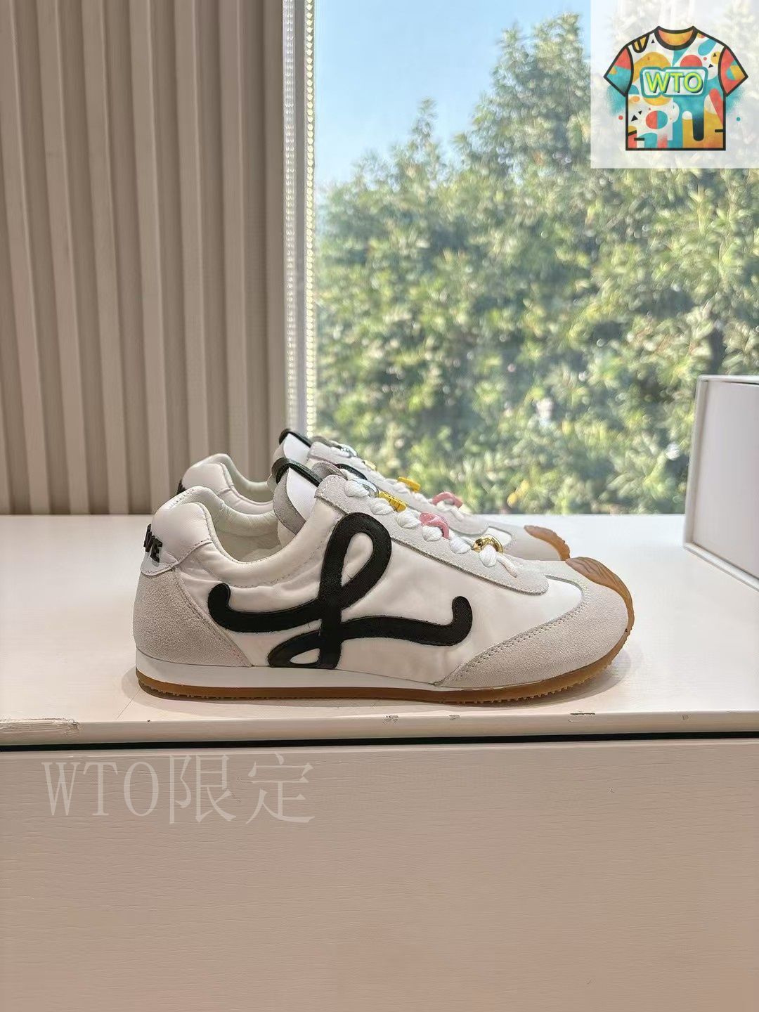 Loewe ロエベ カップル スニーカー04-VW70 - メルカリ