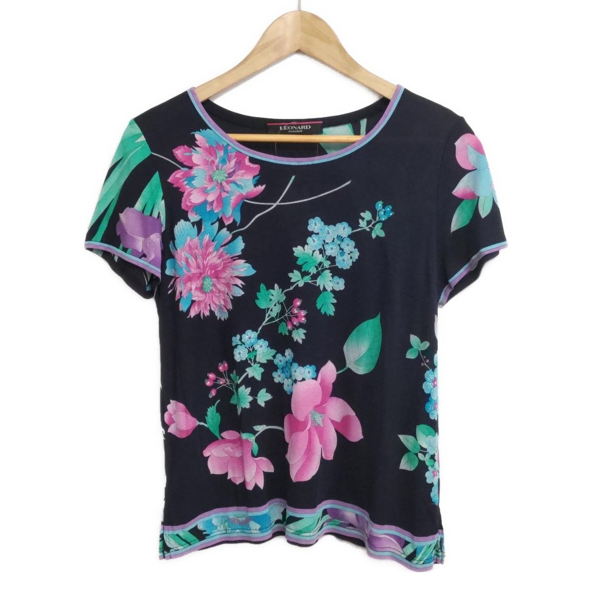 LEONARD レオナール 半袖Tシャツ サイズ42 L レディース - ダークネイビー×ピンク×マルチ クルーネック|花柄