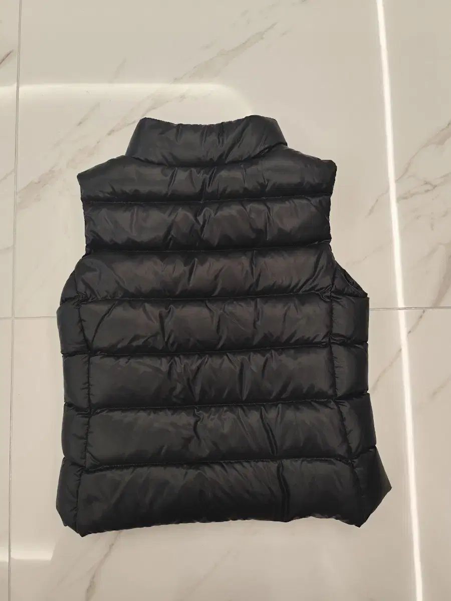 MONCLER モンクレール 黒 GANNI ガニー ダウン ベスト 4A