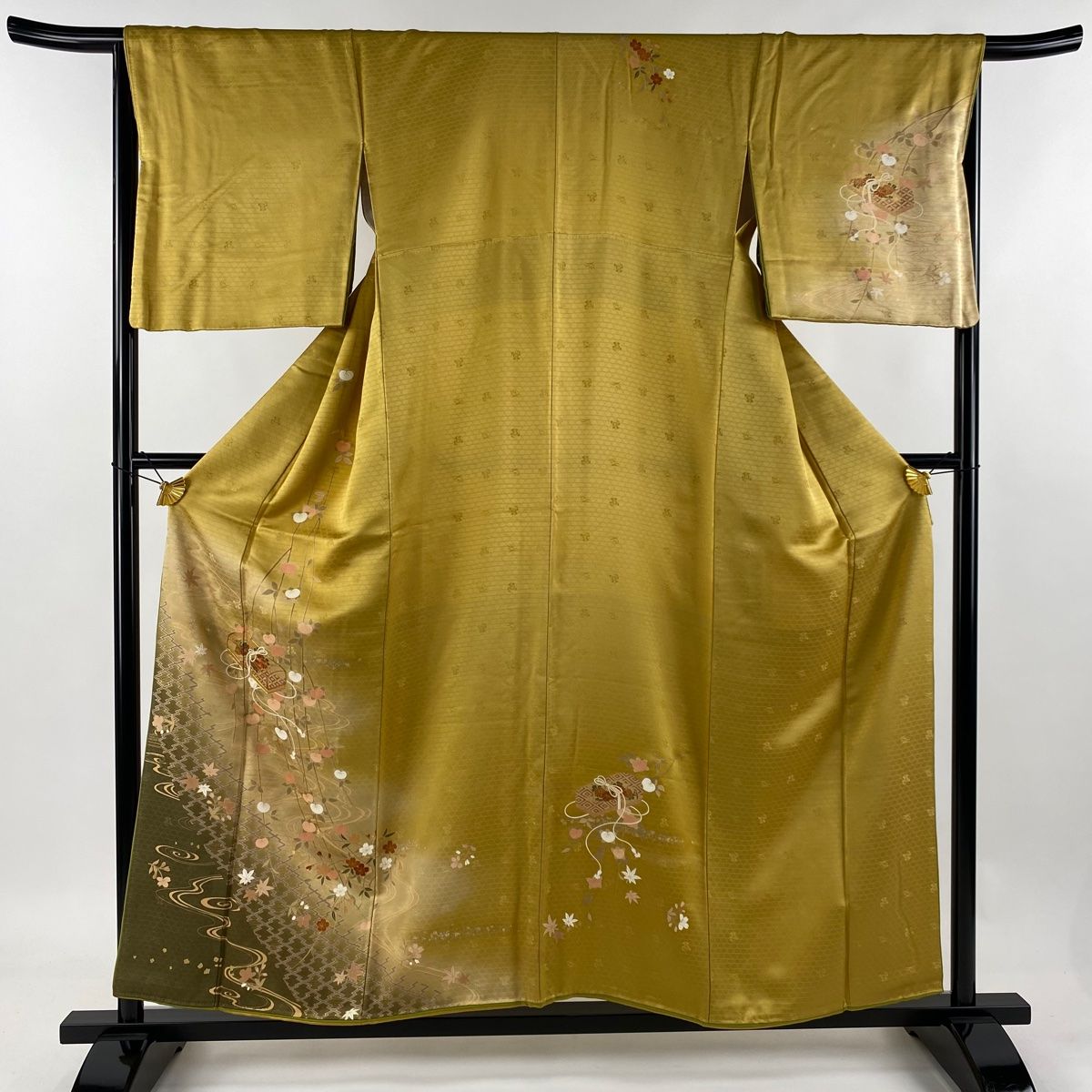 付下げ 身丈156.5cm 裄丈66cm M 袷 やまと 文箱 橘 金糸 金銀彩 からし色 正絹 秀品