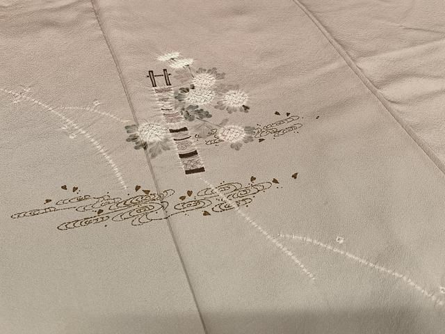 平和屋着物○十日町 名門 滝泰謹製 訪問着 絞り 草花文 暈し染め 金彩