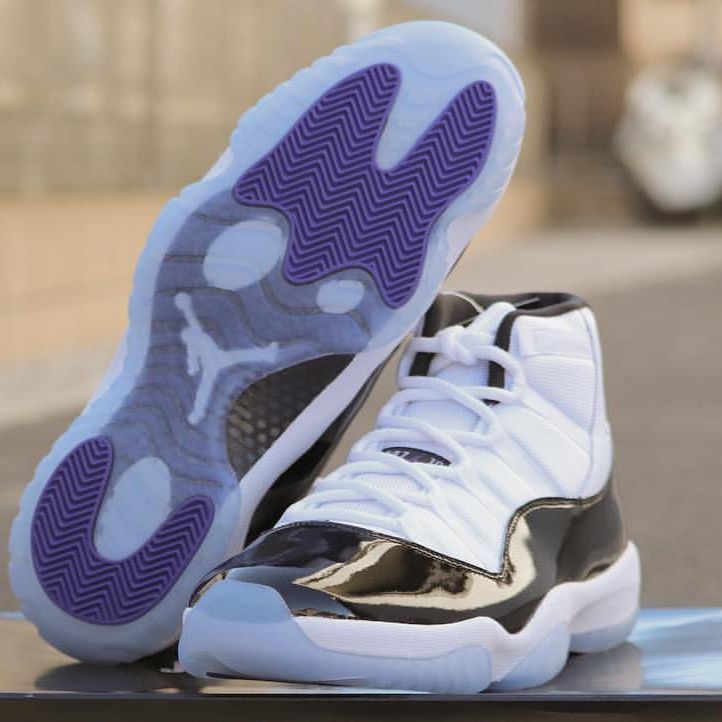 エアジョーダンイレブン AIR JORDAN 11 RETRO 28cm（NIKE ナイキ