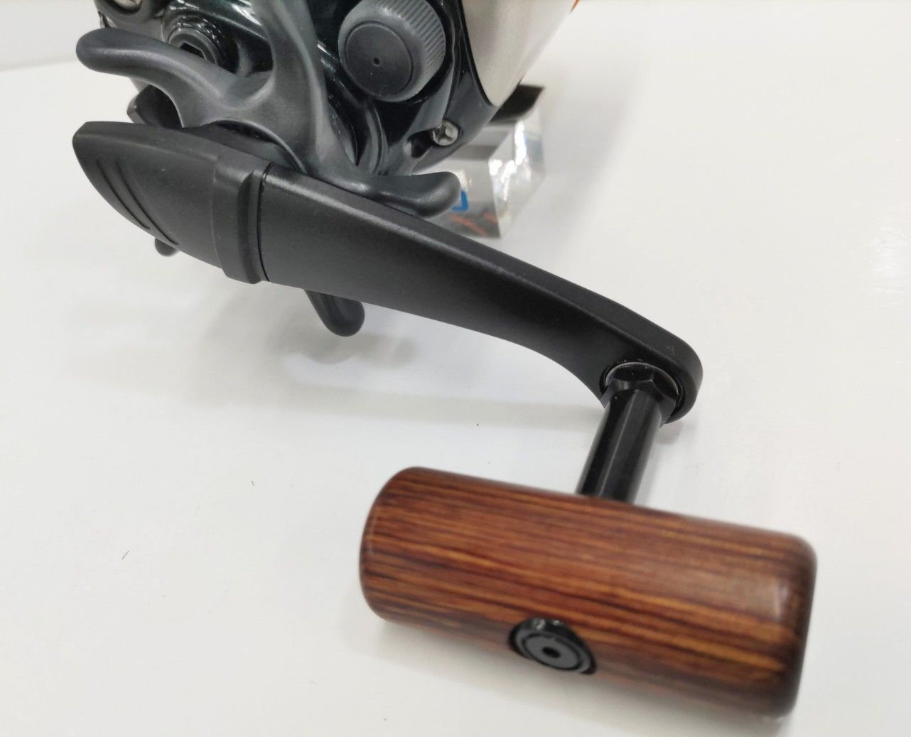 【釣人応援セール】【極美品】シマノ スーパー小船 1000 糸付き（01）船リール　船釣り　沖釣り　乗合船　ふかせ釣り　海上釣堀　胴突　マダイ　イサキ　ハマチ　ワラサ　アジ　サバ  タコ