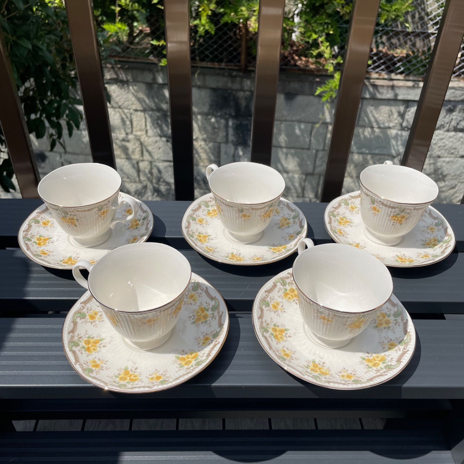 NARUMI 限定5000 いわさきちひろ　カップ、皿 NARUMI 限定5000 いわさきちひろ カップ、皿 春の器2024 - ナルミ公式