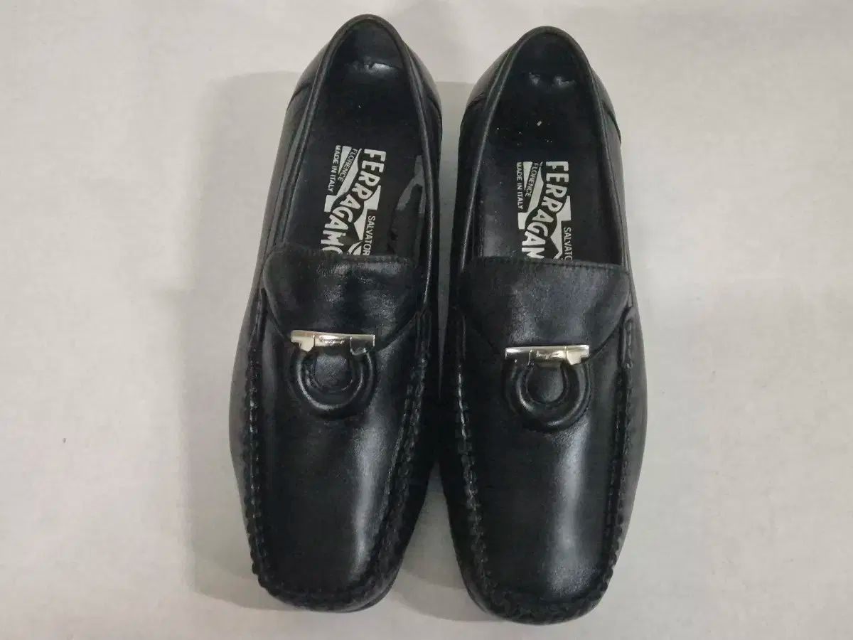 ローファー 40|260