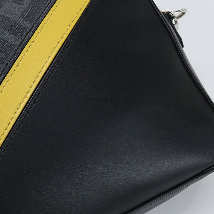 FENDI フェンディ  カメラケース ダイアゴナル 7M0286 ALKA F0R2A 斜め掛け ショルダーバッグ PVC【中古】 メンズ