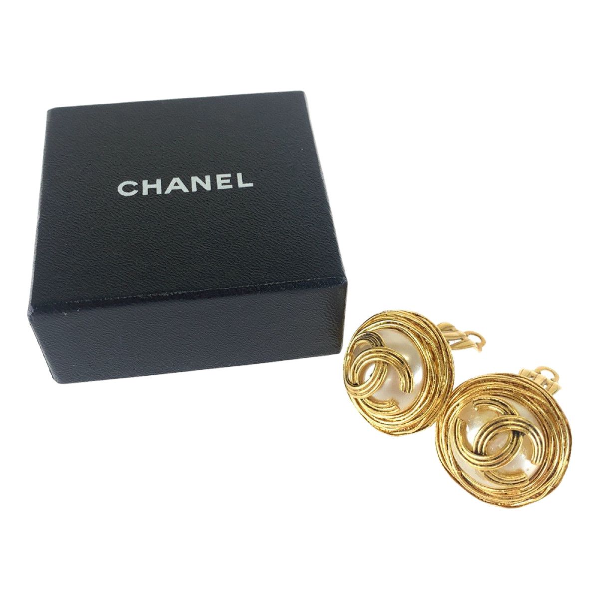CHANEL シャネル ココマーク フェイクパール ゴールド メタル イヤリング レディース 400695 【中古】【中古】 メルカリShops