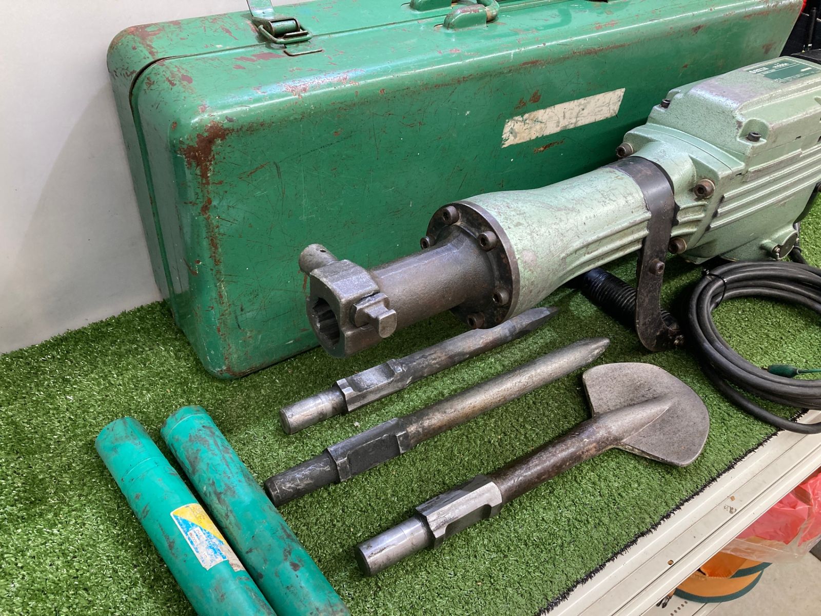 中古品】【0921】☆日立工機 電動ハンマー H65SA ITCBET573UZI2026年 