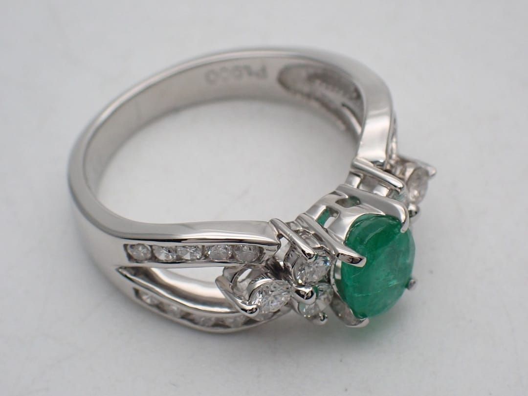 PT900 プラチナ ダイヤ エメラルド リング D0.54ct 10号 6.05g 中古A+  