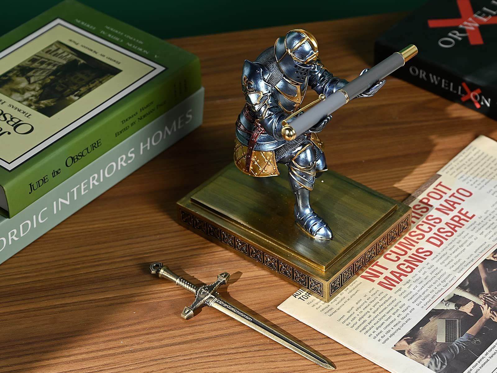 Pen Pen Stand Desk Organizers H er and Accessories Resin Pencil Knight H er as Gift Guard with a Metal Sword King s Lett