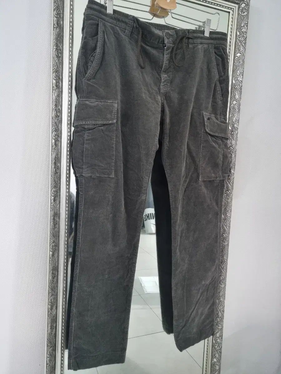 イタリア シリーズ 石工 コーデュロイ カーゴパンツ