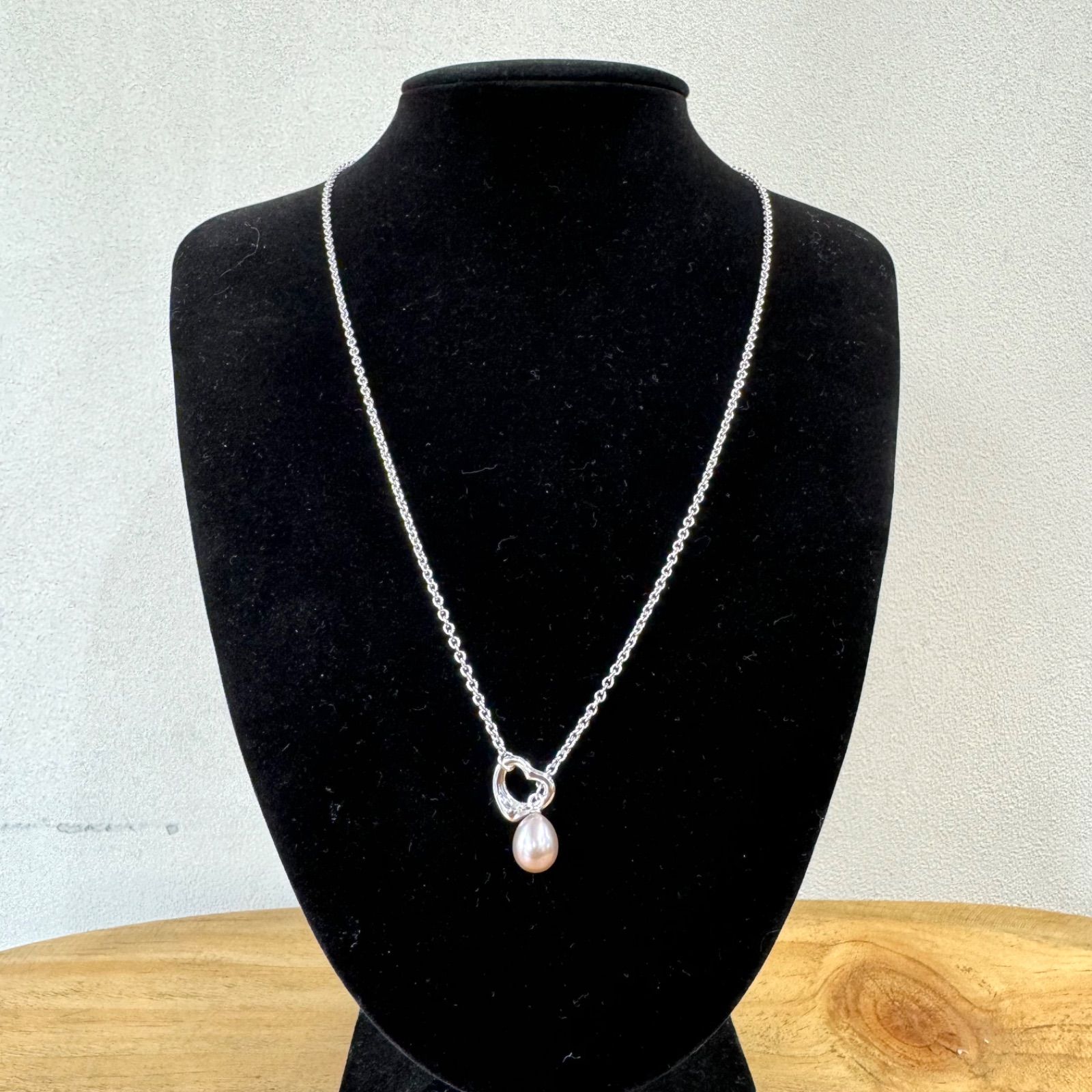 Tiffany & Co. ネックレス　ハート　ラリアット　ピンクパール Tiffany & Co. ネックレス ハート ラリアット ピンクパール