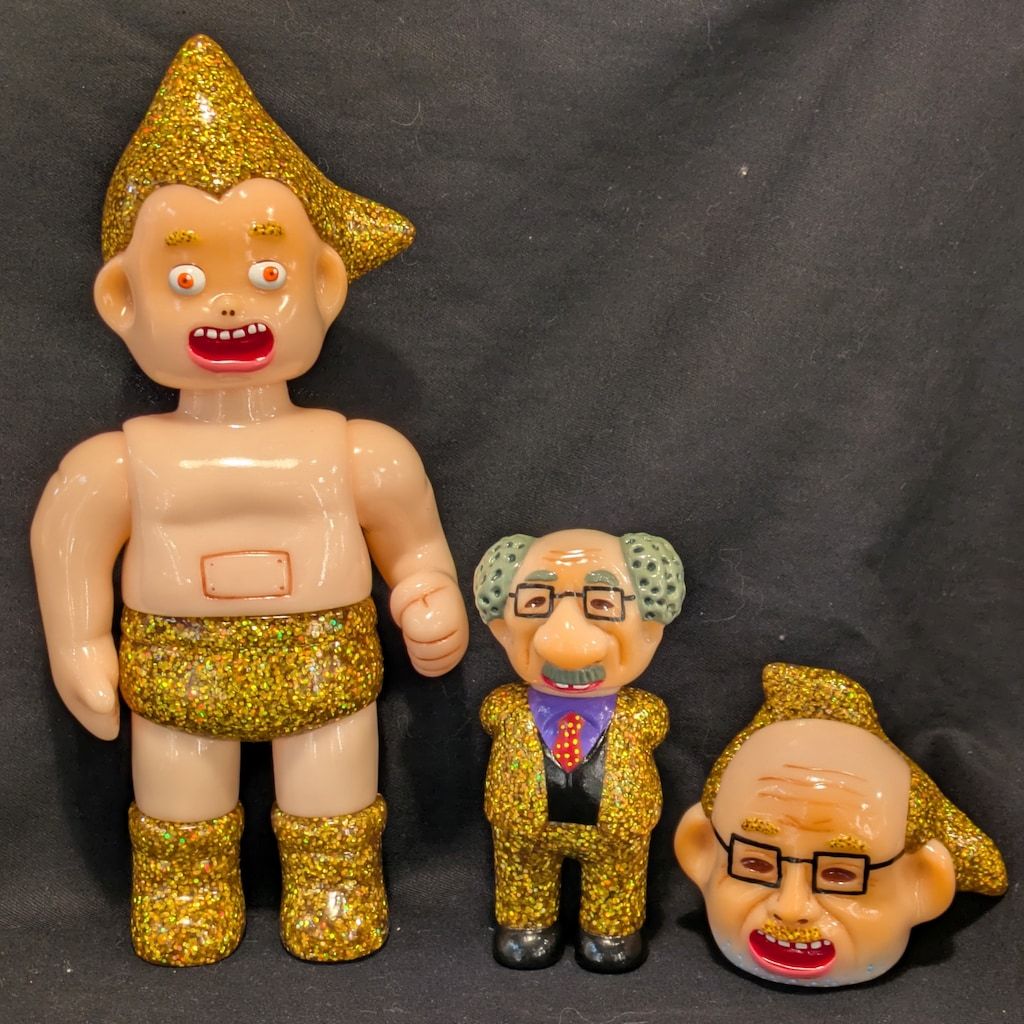 デハラユキノリ 万事屋 鉄腕アトム ギガラメ ドルガバ サトシヤマモト 新商品】『鉄腕アトム』 × デハラユキノリ × 万事屋のコラボ アート