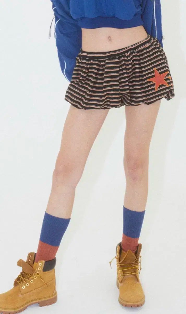 エズィフカリ fw ストライプ ショートパンツ 黒