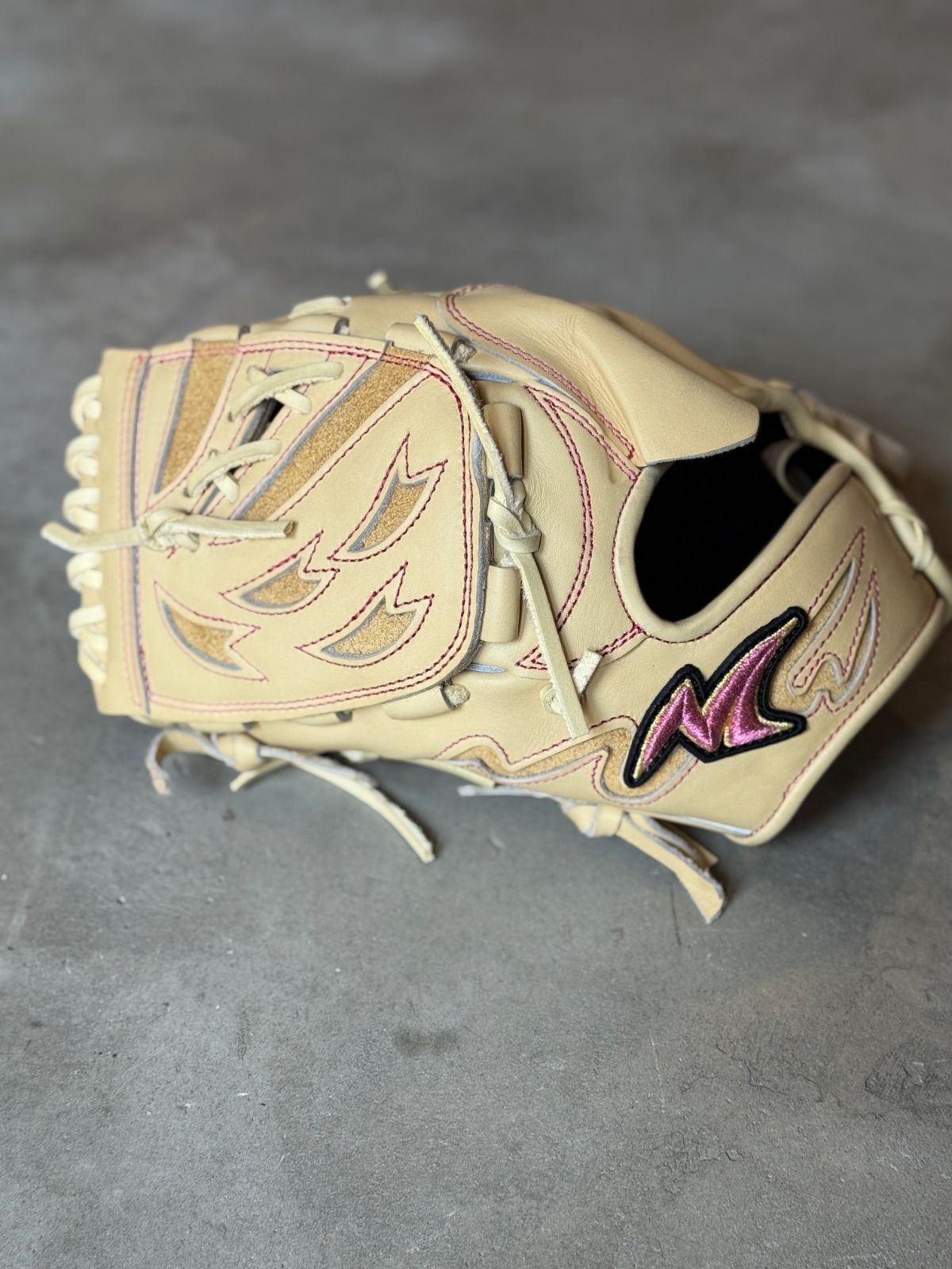 ウェブ曲げない投手用グラブ【No Limt Pro Wave】硬式用グローブ