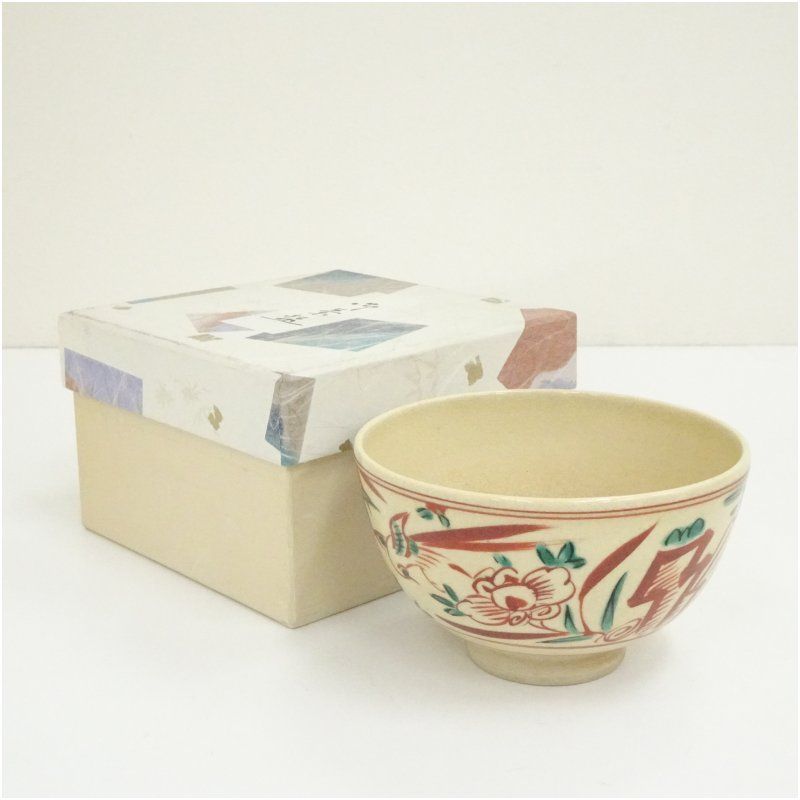 赤絵 窓絵『山水風景人物物語文』茶碗 抹茶碗/ 茶事 茶道具 赤絵 窓絵『山水風景人物物語文』茶碗 抹茶碗/ 茶事 茶道具