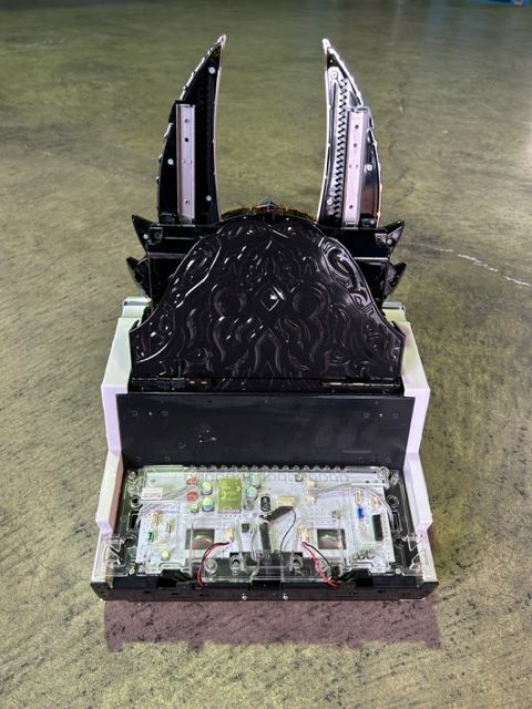 牙狼　金翔枠　フェイス役物　白色 71JrmUR4ojL._UF350,350_QL80_.jpg