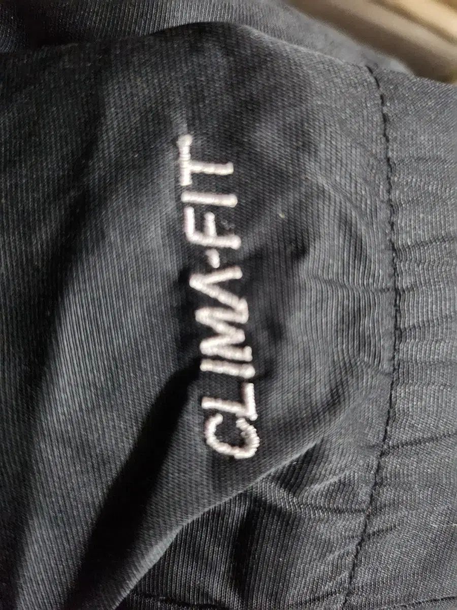 ウィンドブレーカー