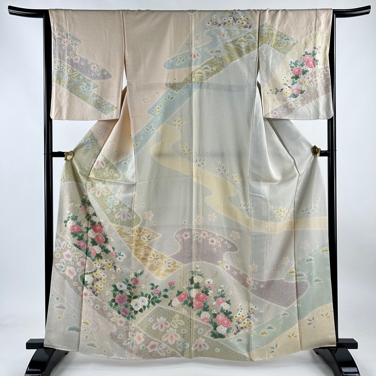 訪問着 身丈163cm 裄丈65.5cm M 袷 草花 霞 銀通し 金彩 薄オレンジ  