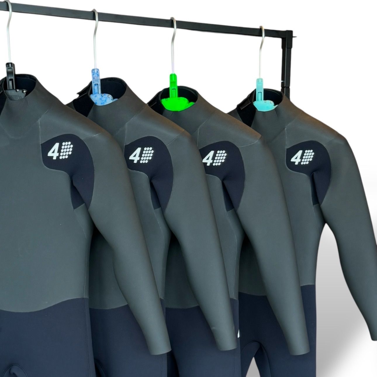 新品未使用 4DIMENSIONS ウエットスーツ 4D セミドライ 5×3mm 裏