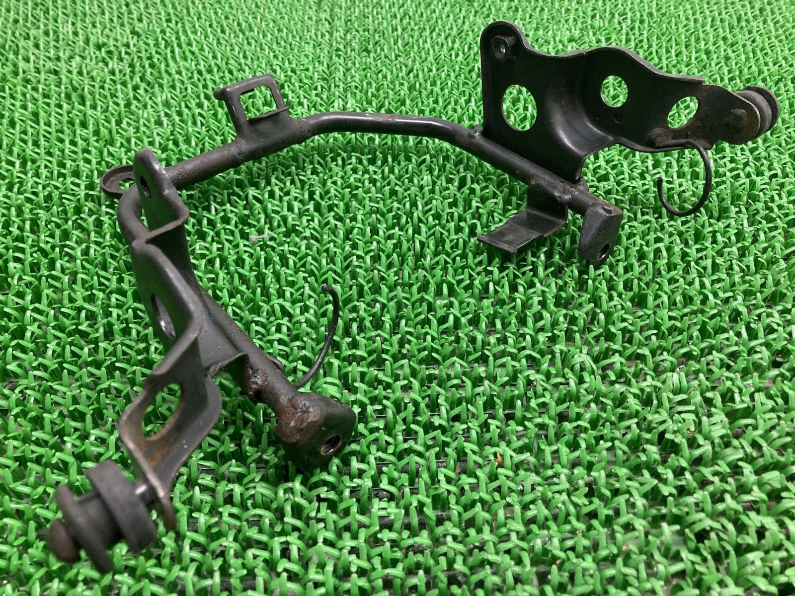 TW200 ヘッドライトステー ヤマハ 純正 バイク 部品 2JL 初期型 角目 ウインカーステー 曲がり無し 品薄 車検 Genuine nX