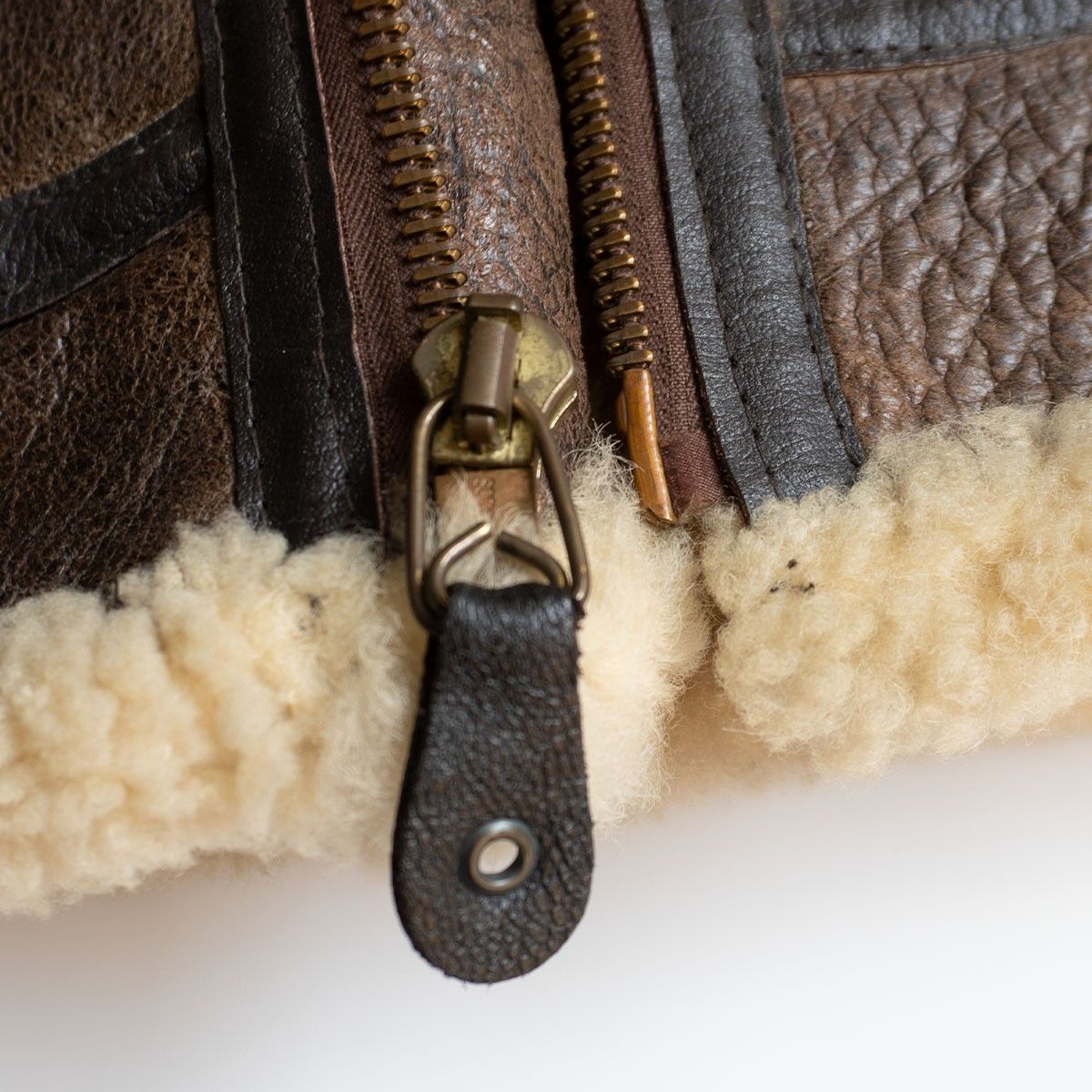 アヴィレックス