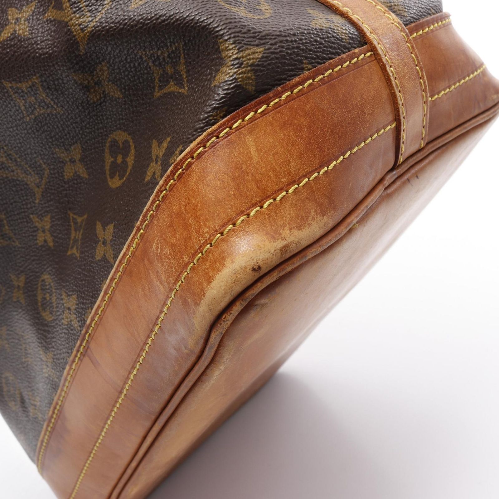 LOUIS VUITTON ルイ・ヴィトン ノエ モノグラム ショルダーバッグ