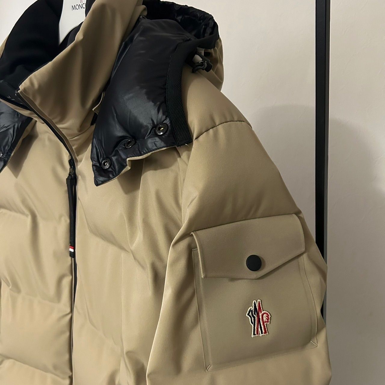モンクレール MONCLER☆グルノーブル☆ベージュ☆MONTGETECH☆サイズ2 