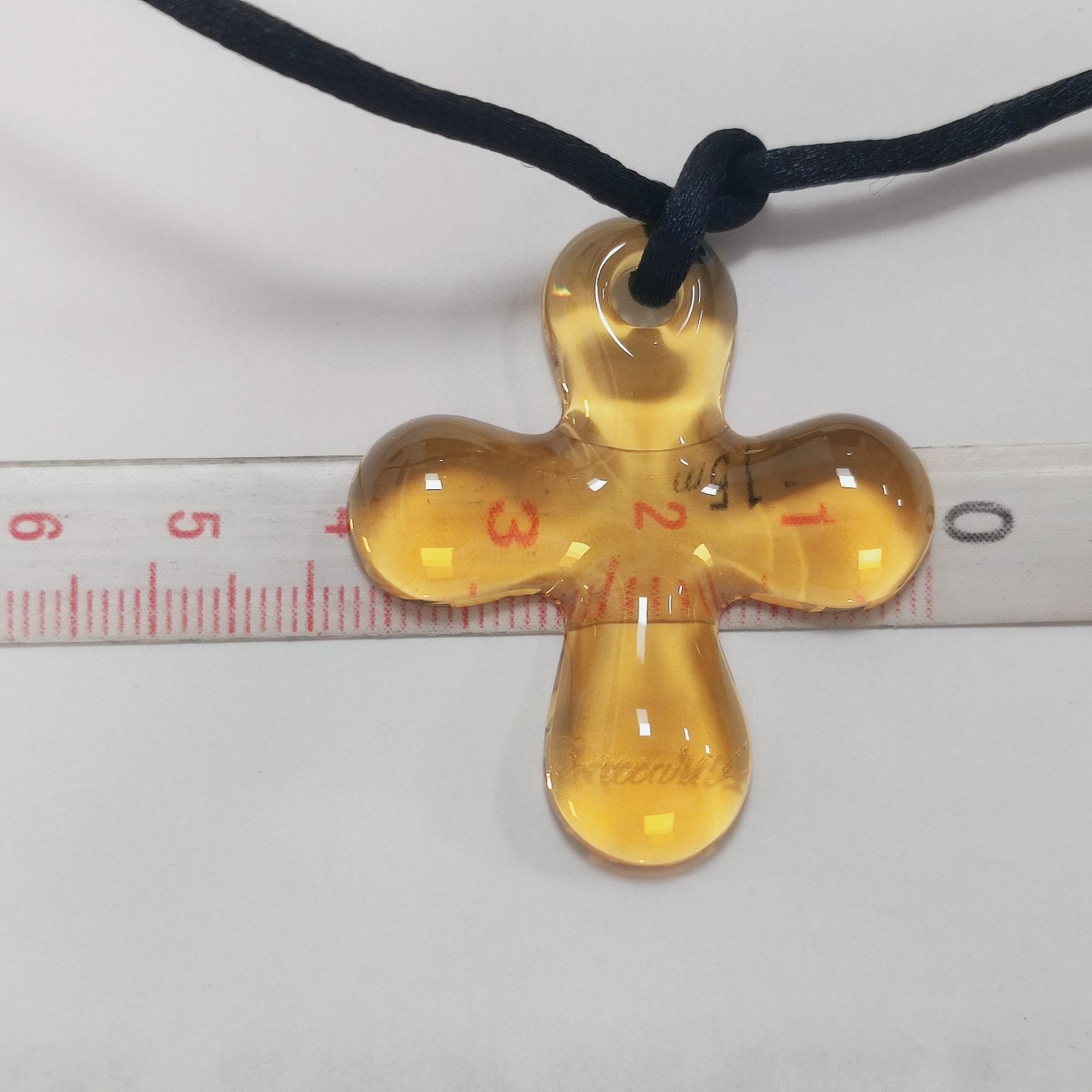 極美品　バカラ オクシタン　イリゼクリア　ネックレス ペシェミニョンクロス 極美品 バカラ オクシタン イリゼクリア ネックレス ペシェ