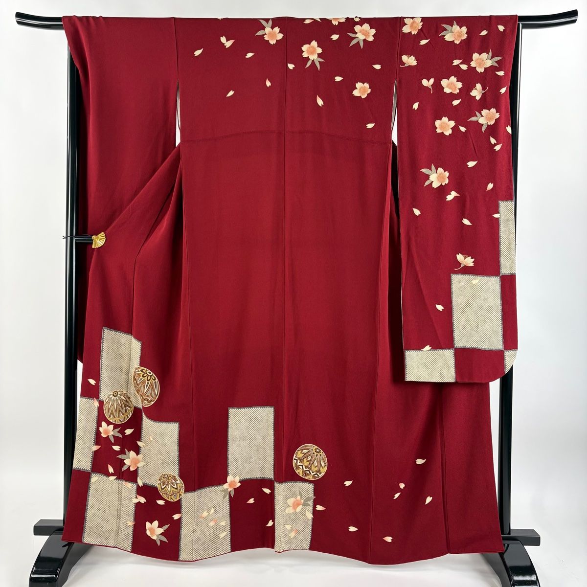 m2026＊美品 正絹 金駒刺繡 牡丹 椿 橘 トール 手縫い仕立て 振袖単品