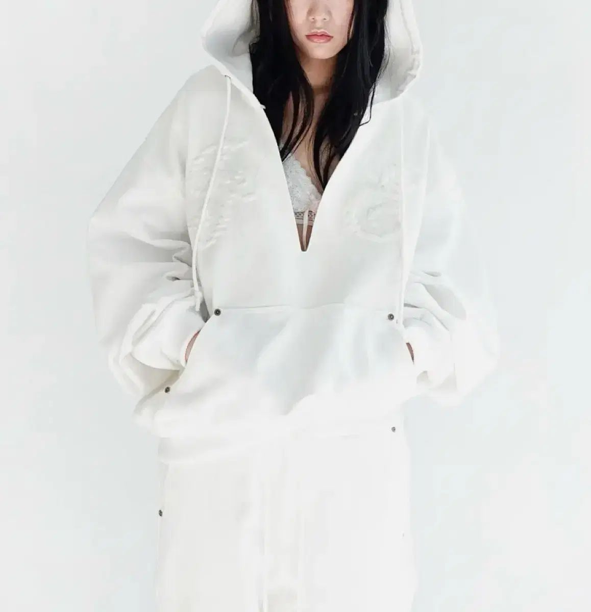 トップス fa.er.ie v neck hoodie fa.er.ie v neck hoodie