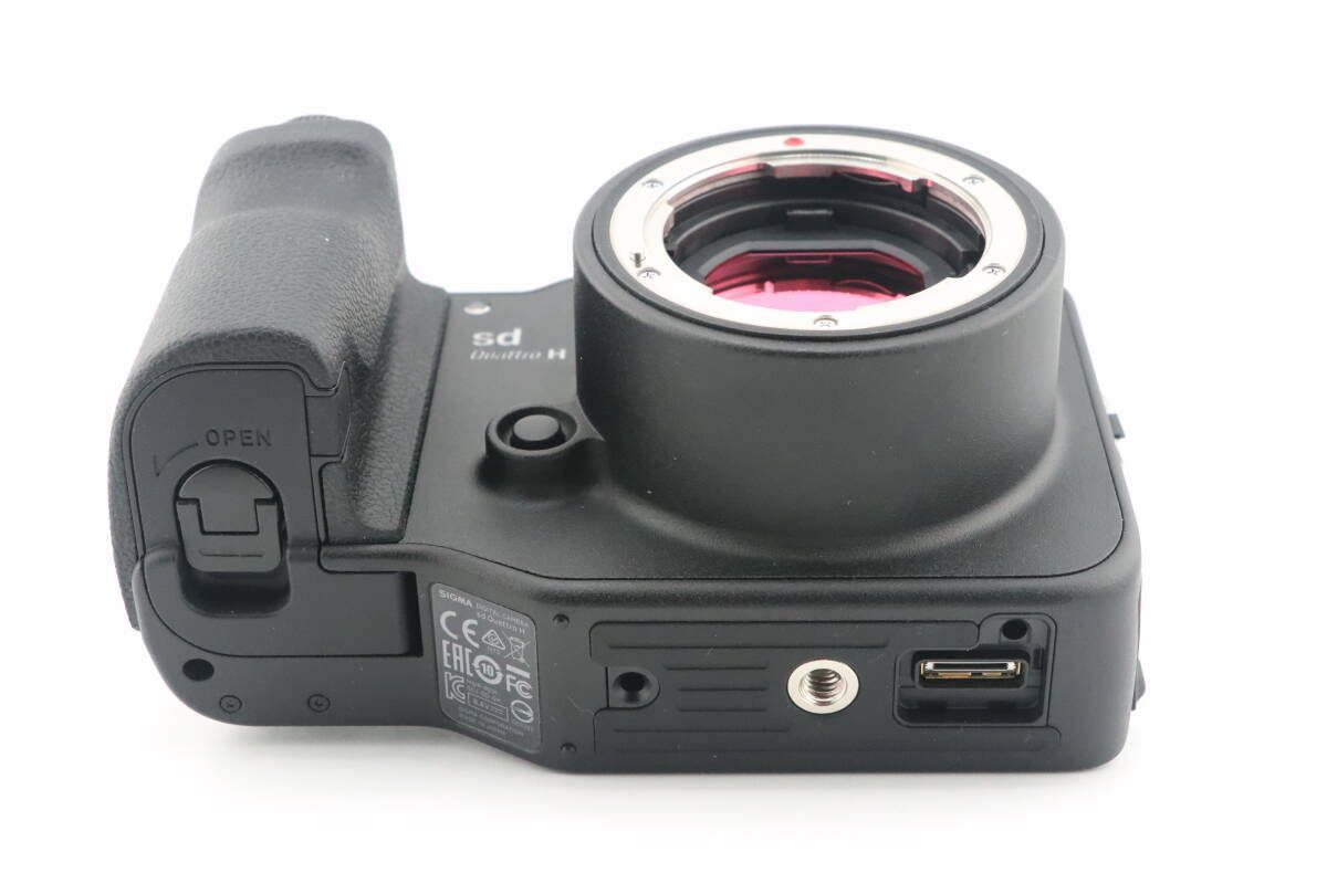 極上品 シグマ sd Quattro H ボディ SIGMA sd Quattro H ボディ ル*ン様