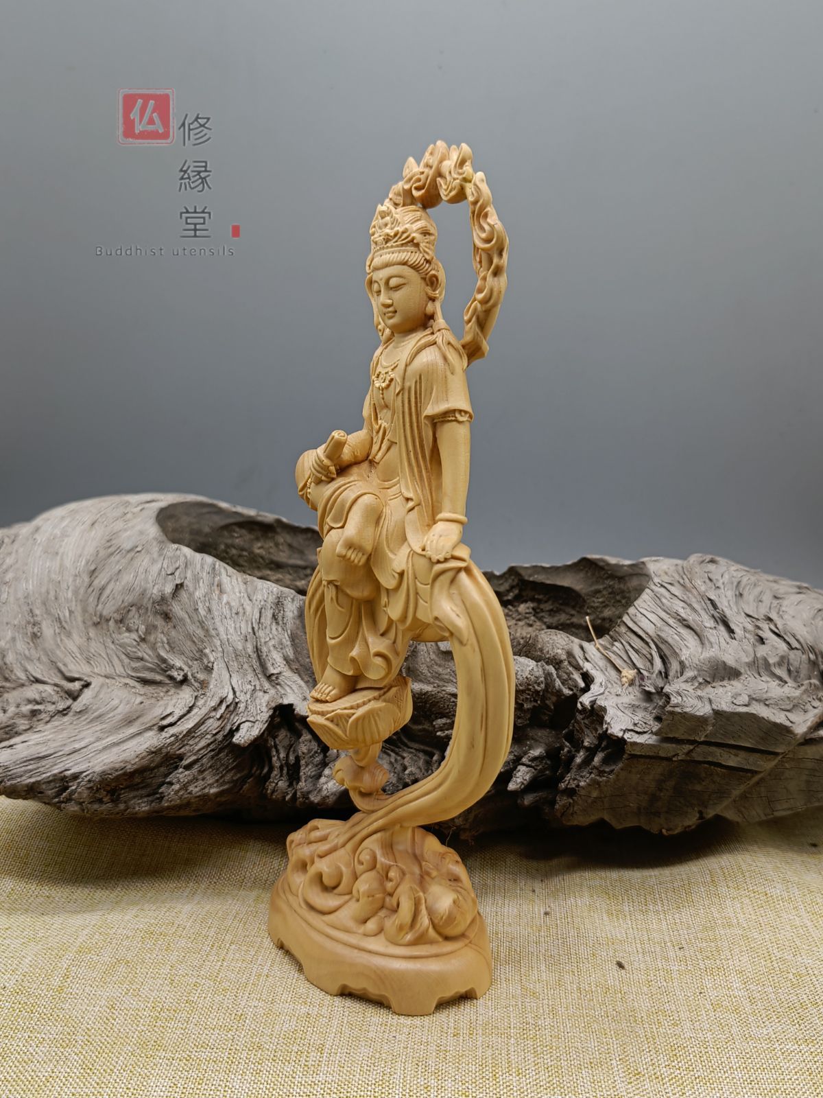 修縁堂】珍品 木彫仏像 観世音菩薩座像 ミニ 彫刻 仏教工芸 総柘植材-