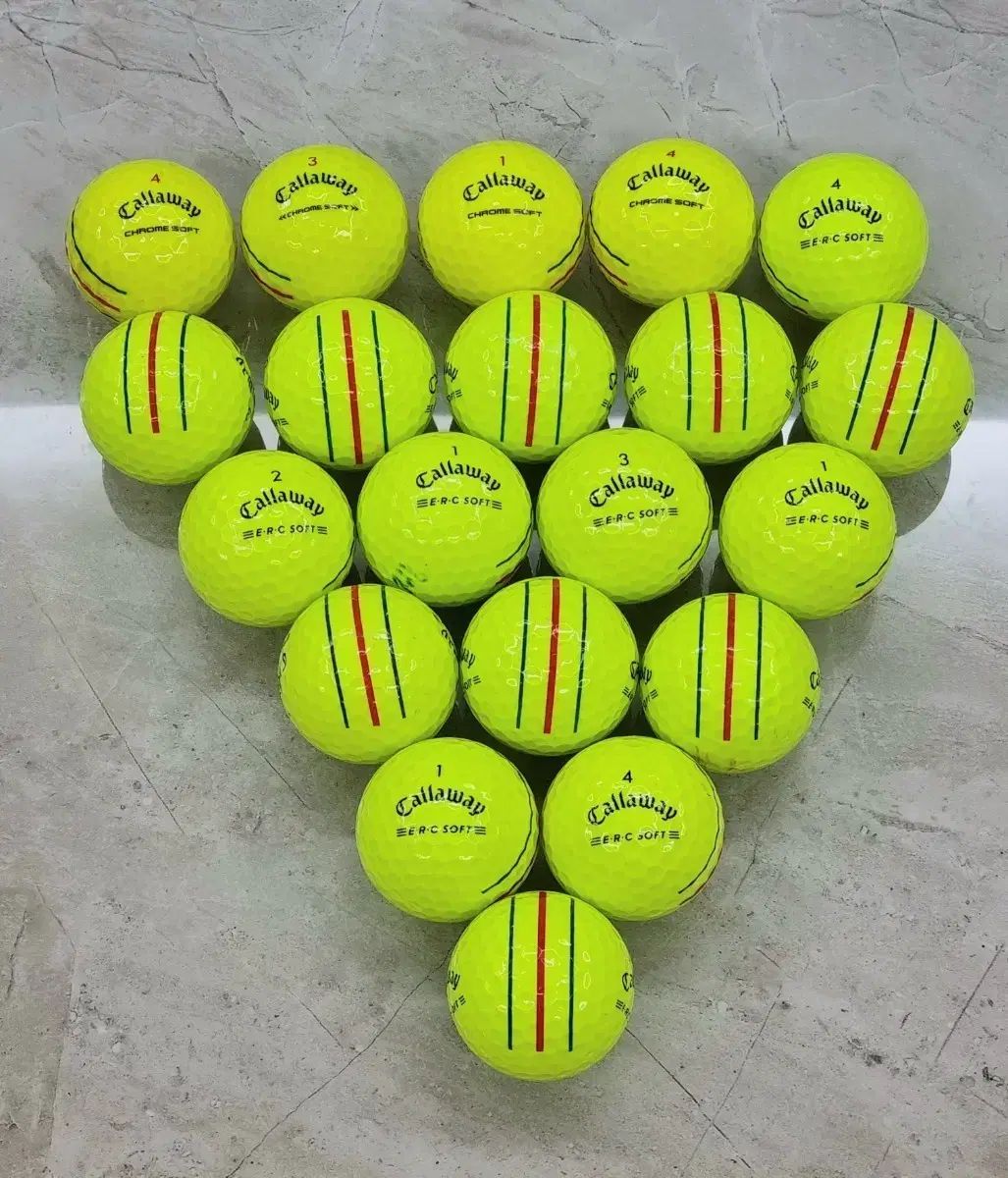 キャロウェイロストボール　サッカー柄　20球 キャロウェイゴルフ クロムソフト ロストボール サッカーボール柄 21球
