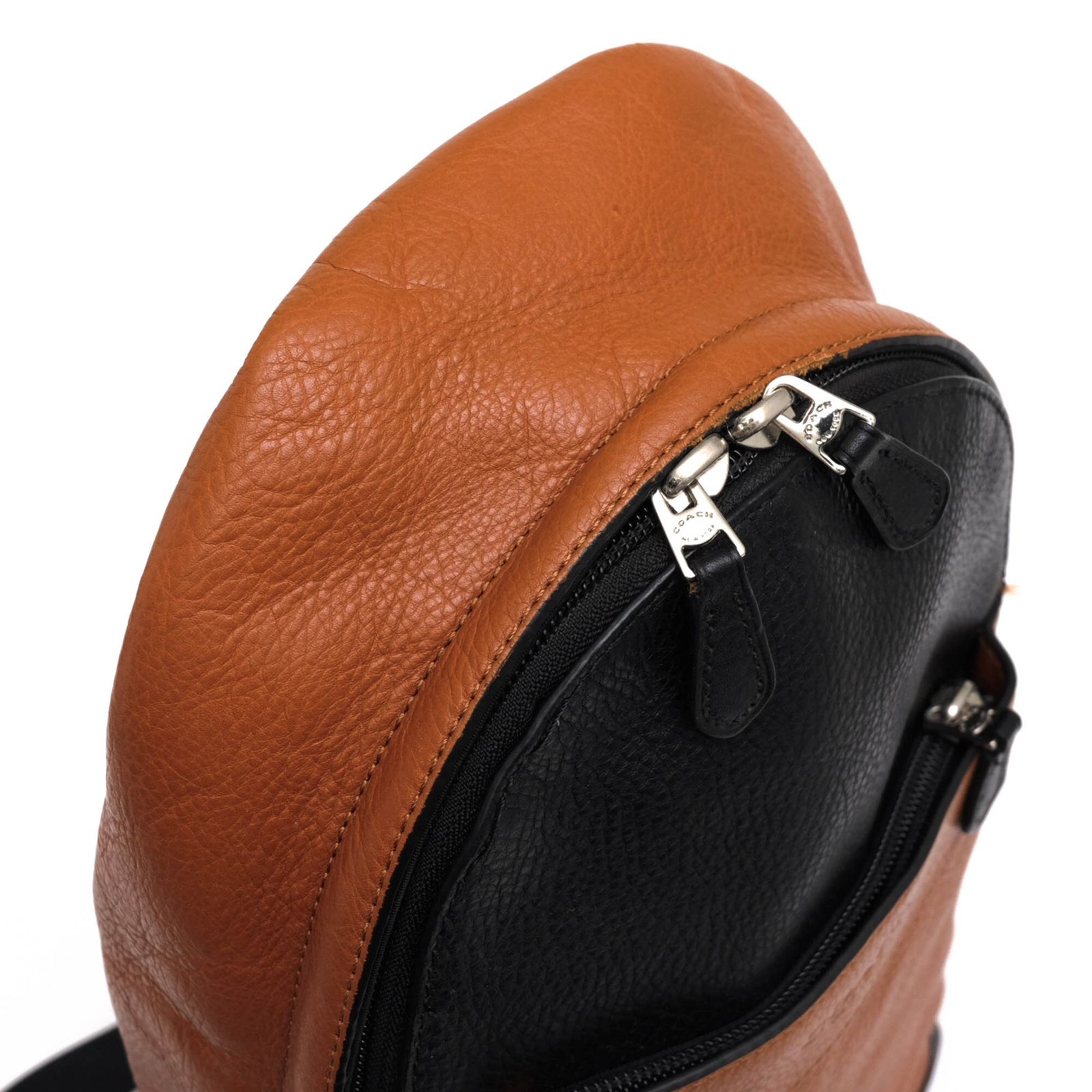 スリングバッグ ボディバッグ