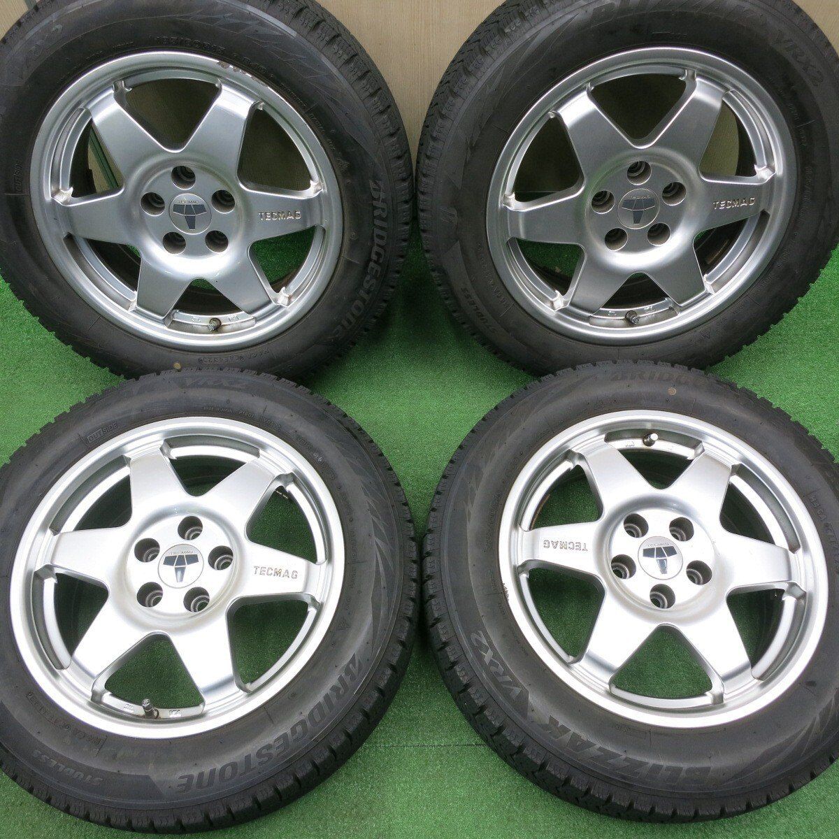 バリ溝 23年！☆アウディ A1 等 185/60R15 スタッドレス