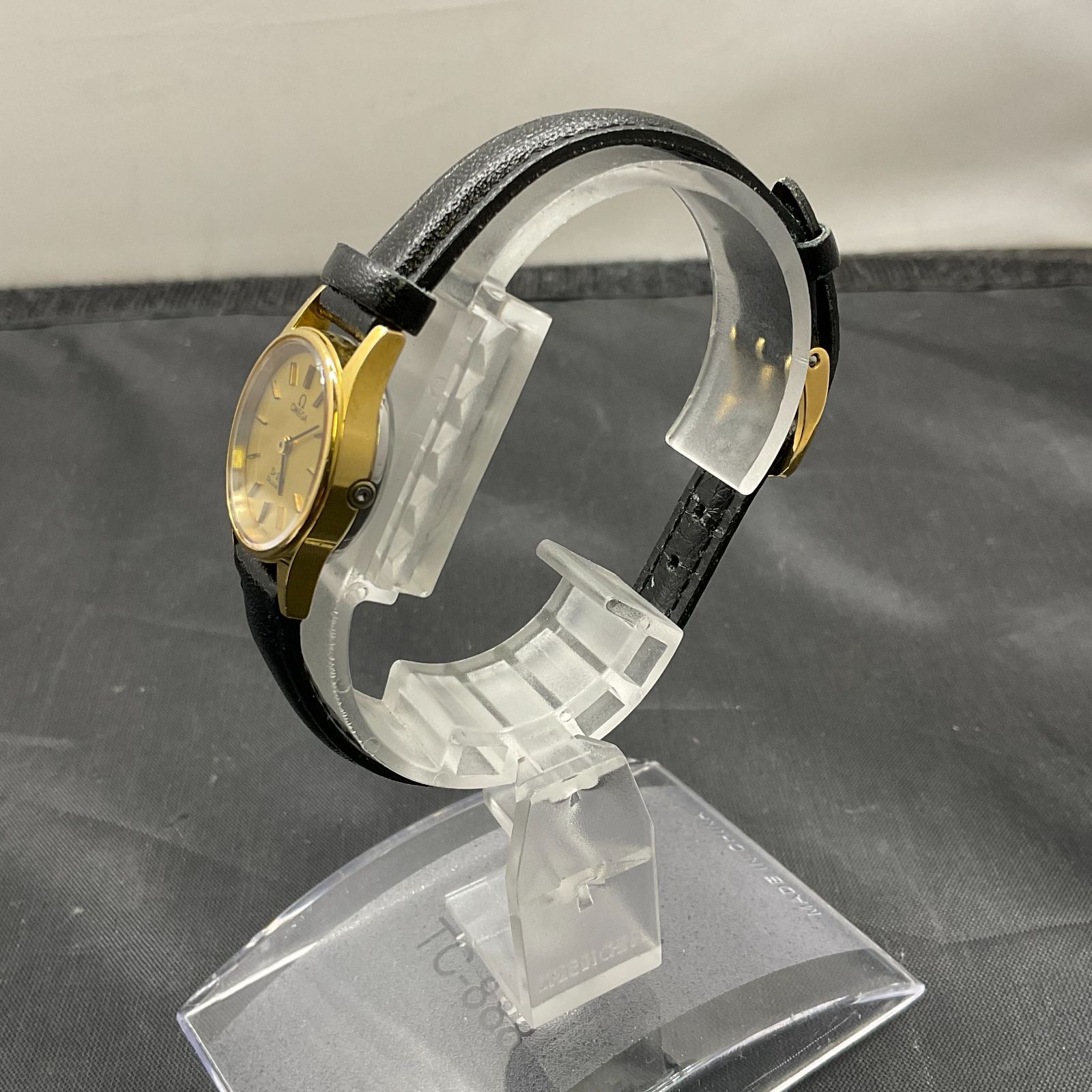 【ジャンク品】オメガ デヴィル　レディース腕時計 オメガ デヴィル 時計 シャンパン文字 不動 クォーツ【B25034914