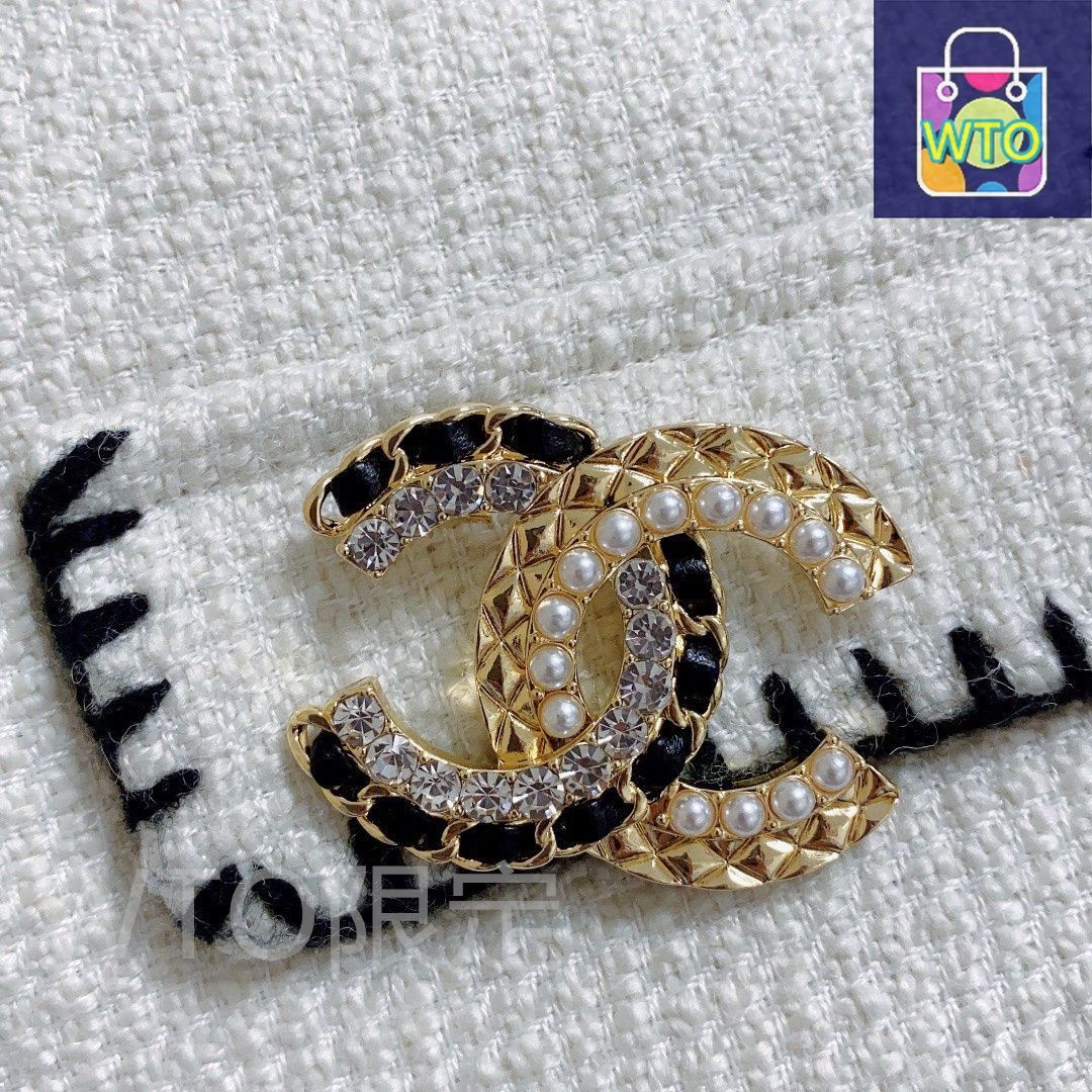 【入荷極少】CHANEL 23P シルバー & クリスタル ブローチ 今日特価】CHANEL 専売店新入荷 スモールサイズブローチ 送料