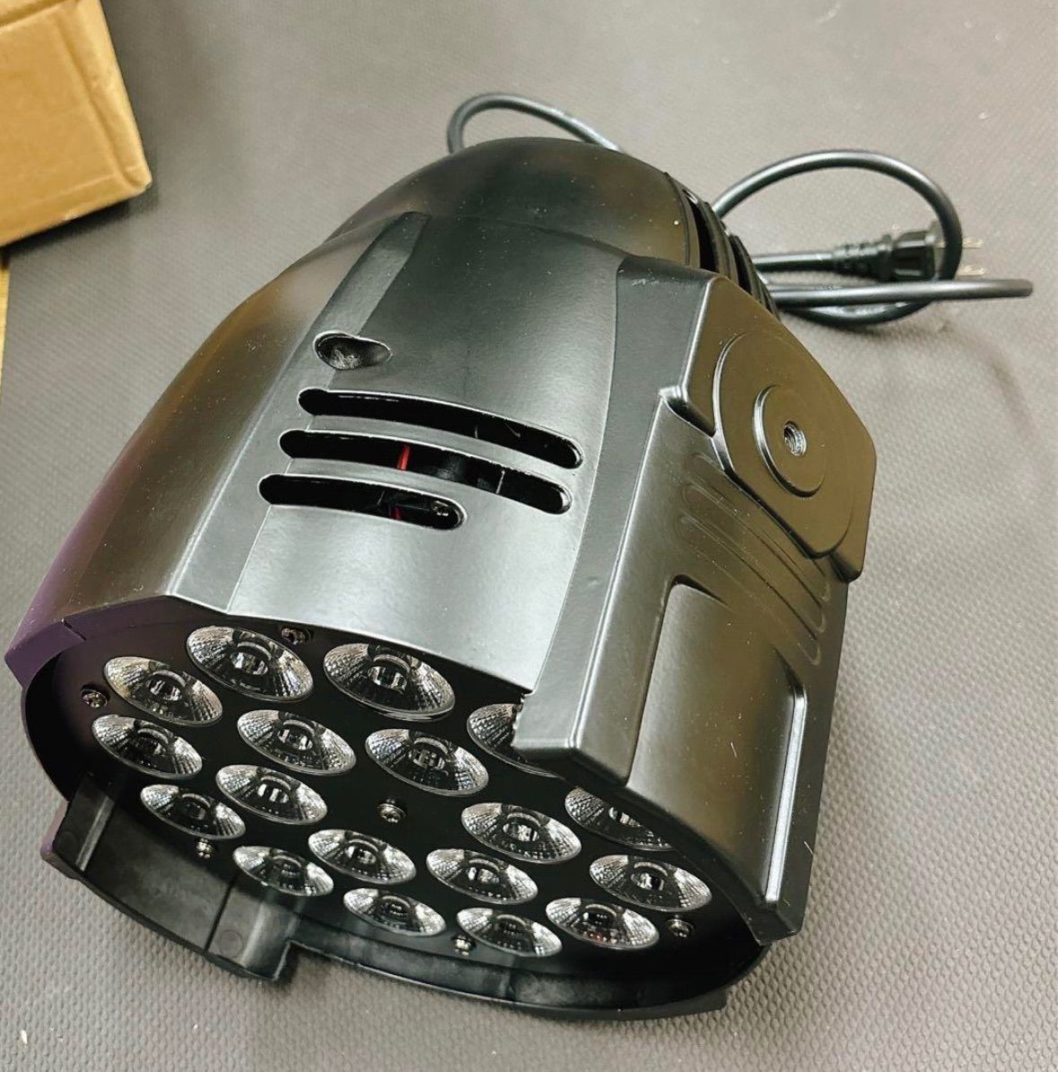 200W ムービングヘッドライト 18LED AP 18X10W ステージライト Amazon.co.jp: Topteng 200W ムービングヘッドライト 18LED AP 18X10W