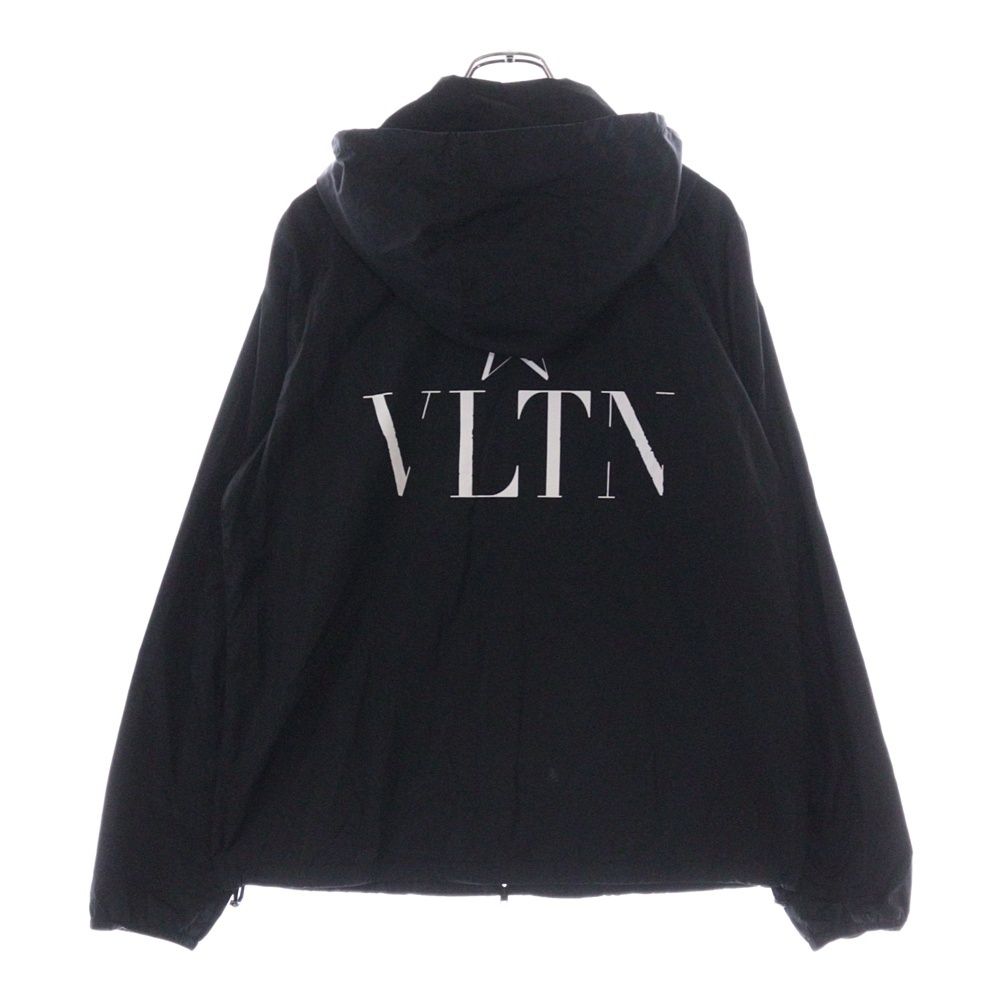 【現行モデル】ヴァレンティノ☆バックロゴ入りナイロンジャケット VLTN VALENTINO (ヴァレンティノ) VLTN LOGO バックプリント ジップ
