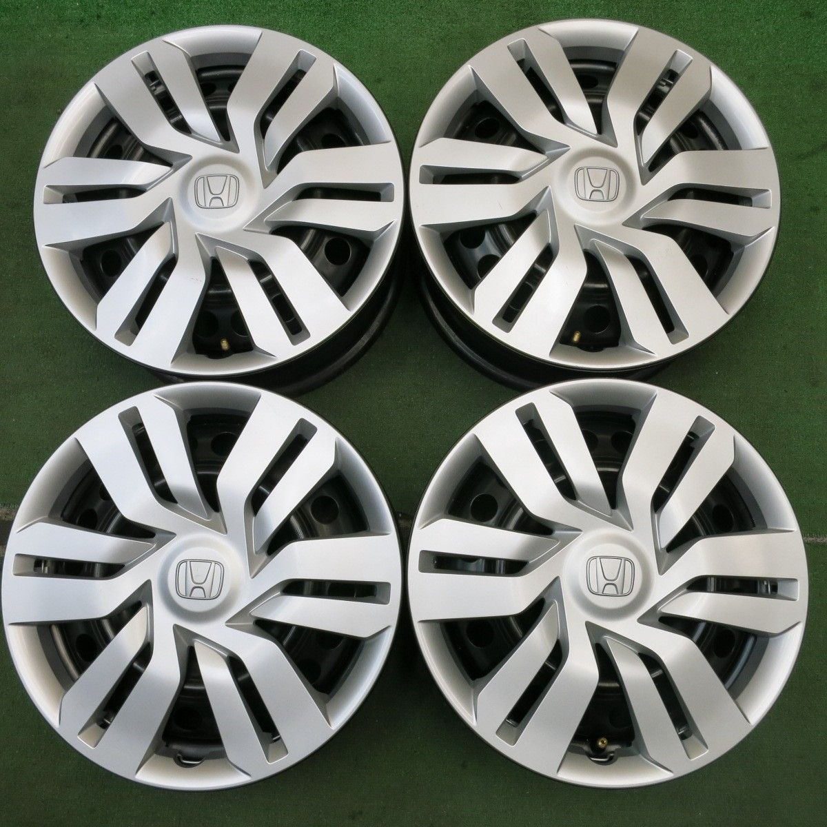 キレイ ホンダ フィット 純正 スチール ホイール 15インチ 15×6J PCD100 4H 5092508HAホ