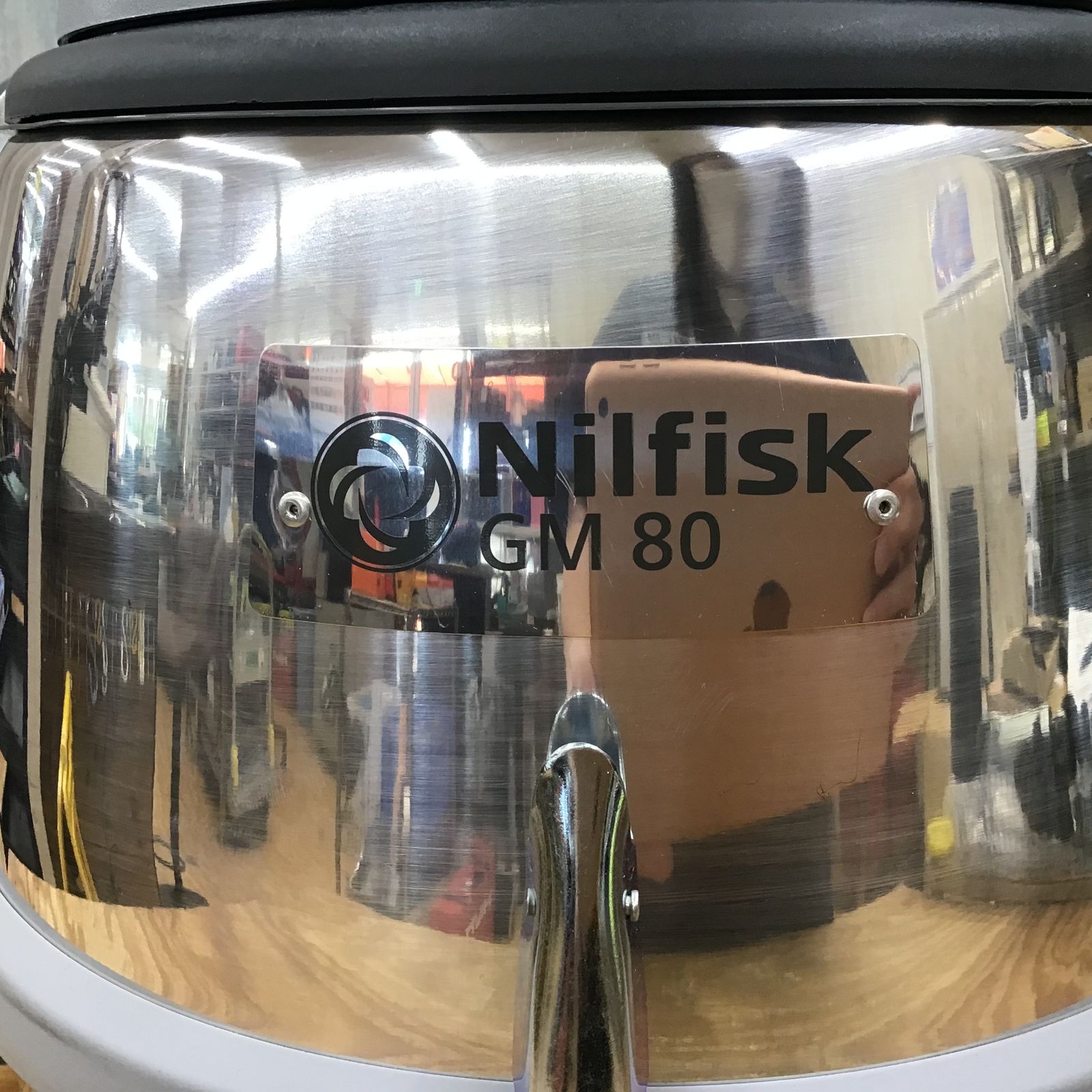 ▽ニルフィスク(Nilfisk) 業務用掃除機 GM80P HEPA (クリーンルーム