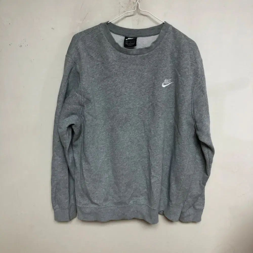 Nike(ナイキ） メンズ 春 秋 長袖Tシャツ 100L @ 9932