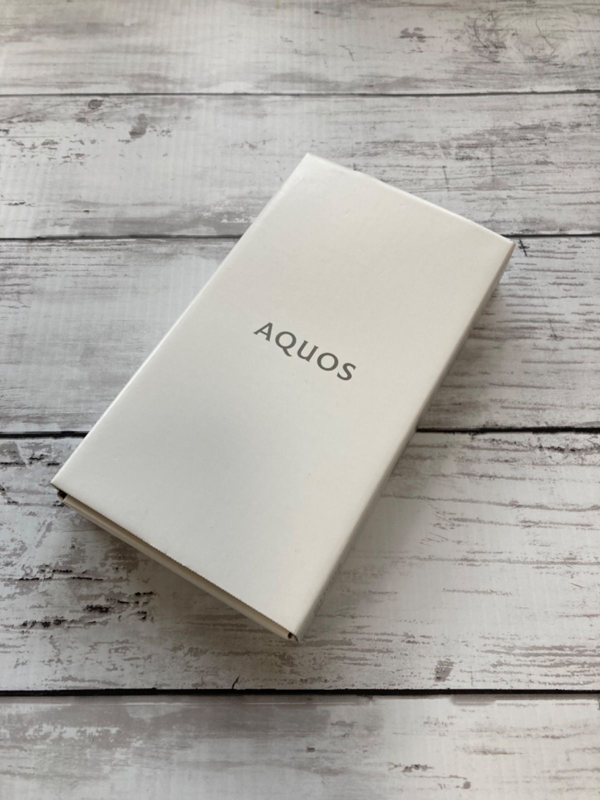 箱入 未使用 au AQUOS wish SHG06 オリーブグリーン - 中古PC&スマホの