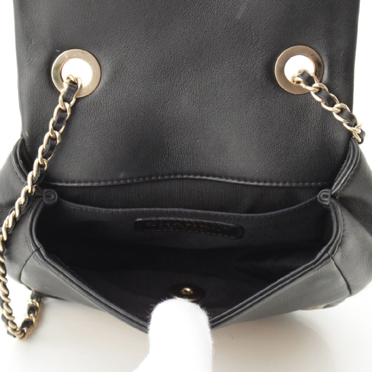 CHANEL ショルダーバッグ A92210 シャネル 19番台 ラムスキン ミニ マトラッセ チェーン