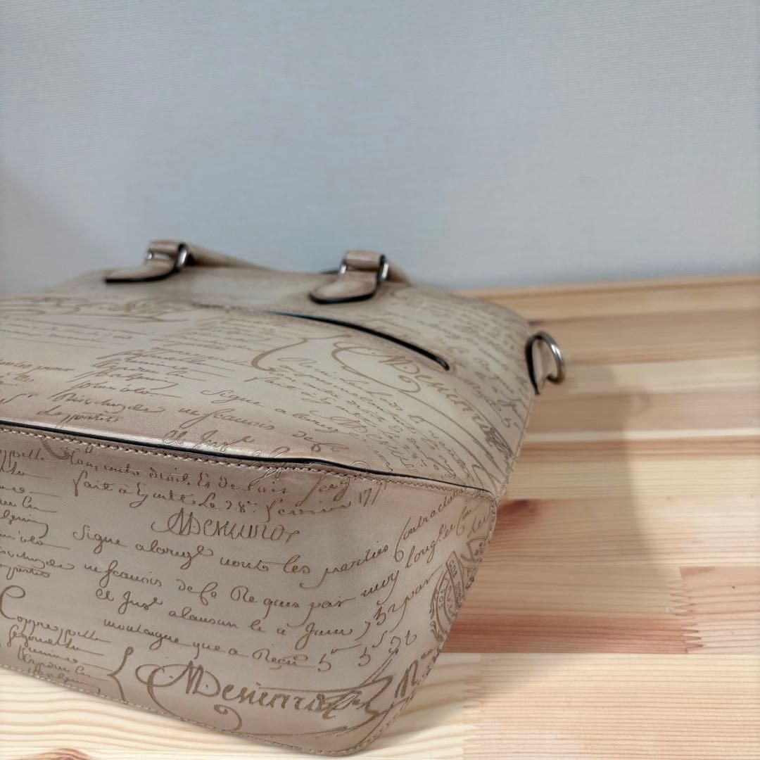 限定・オッソ　Berluti トゥジュールXS 2way トートバッグ　レザー Berluti】トゥジュール XS トート バッグ レザー スクリット (Berluti